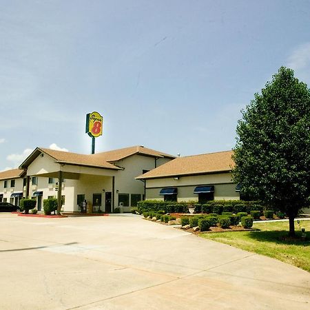 Super 8 By Wyndham Van Buren/Ft. Smith Area Exterior photo